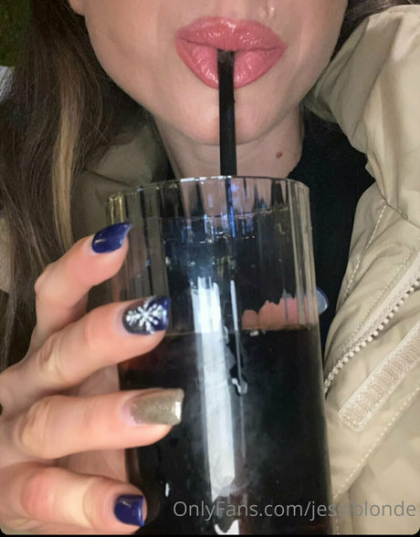 jessiblonde tits onlyfans
