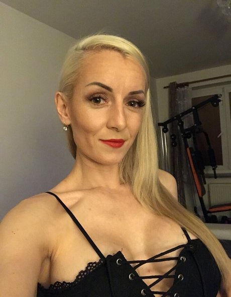 monicasaintxxx onlyfans x