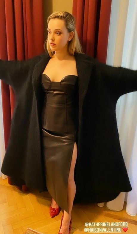 Katherine Langford nude onlyfans leaked