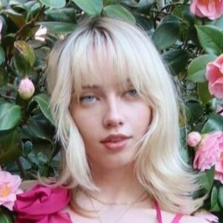 Lola Clark onlyfans post