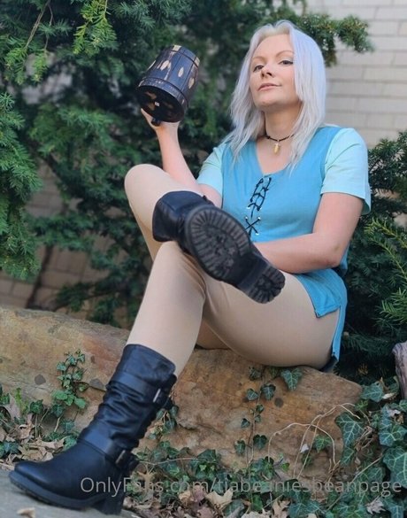 realprincesstiabeanie onlyfans nude pics