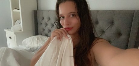 luckywithlola onlyfans porn nude