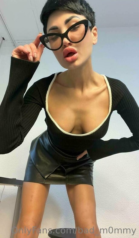 bad m0mmy naked onlyfans leak