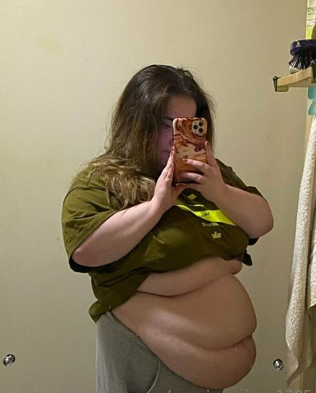 growing piggy1305 onlyfans leaks porn