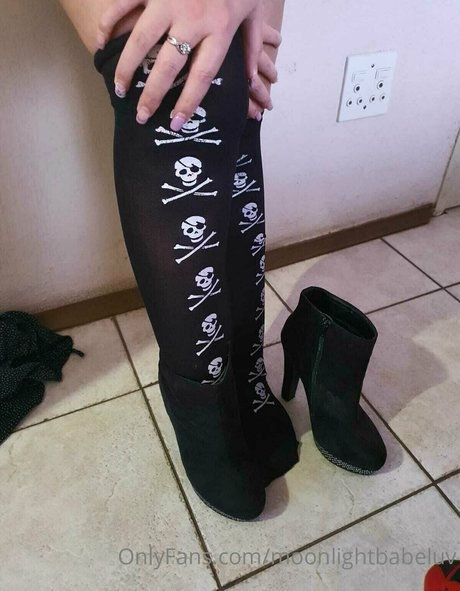 moonlightbabeluv Profile pic