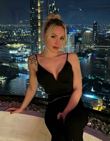 angielynxfree onlyfans leaka