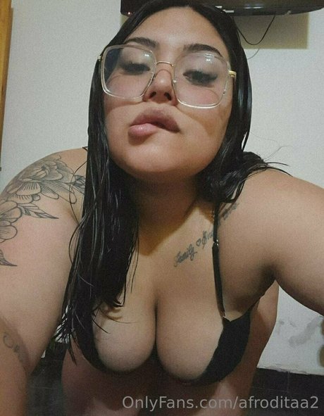 afroditaa2 onlyfans boobs