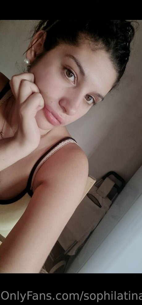 sophilatinaqueen onlyfans model