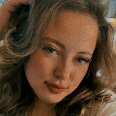 alliebby22 onlyfans leaks