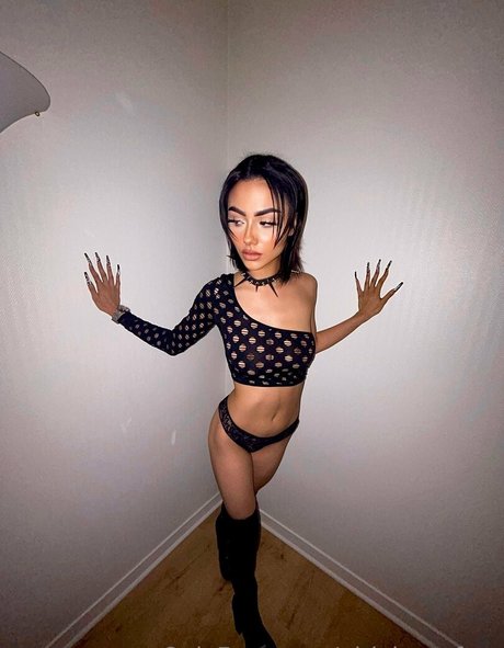 girlybratzfree onlyfans nudes