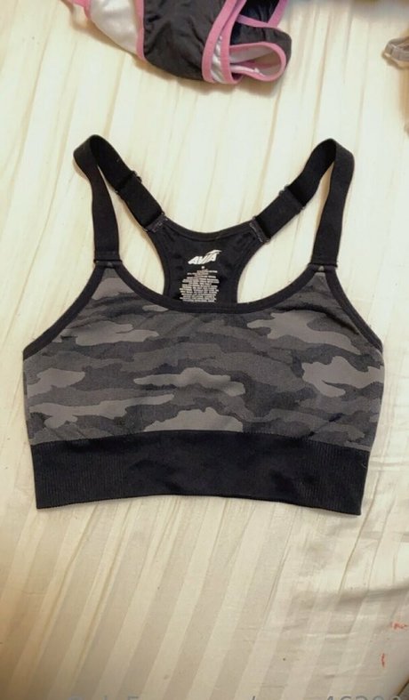 anna46290 feet onlyfans