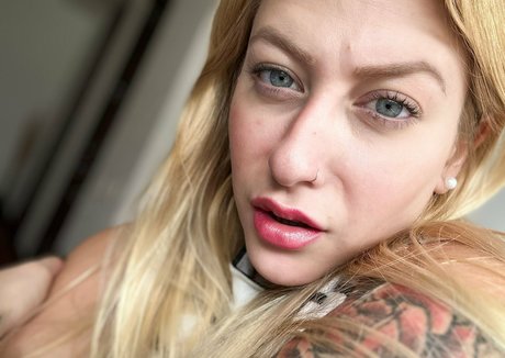 mikhelaxxx xxx onlyfans