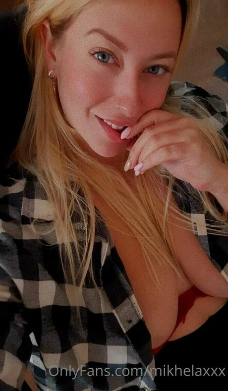 mikhelaxxx porn onlyfans leaks