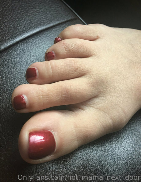 hot mama next door onlyfans star