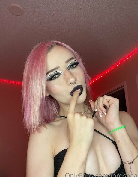 peachysheaa leak onlyfans