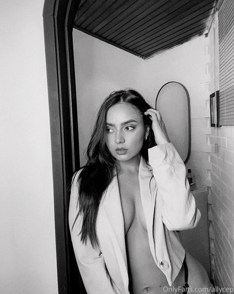 ceplia naked leaked onlyfans