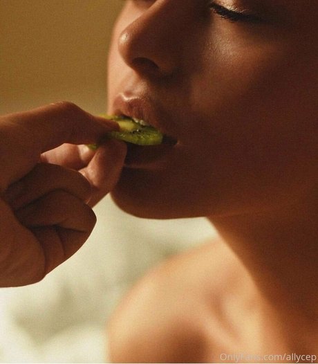 ceplia onlyfans topless