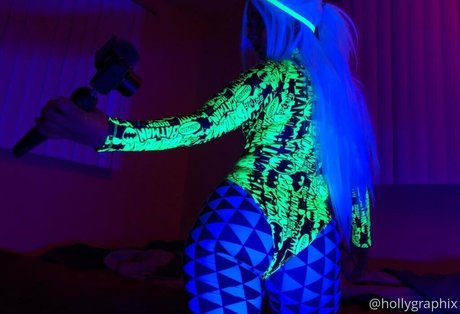 hollygraphix onlyfans naked leaks
