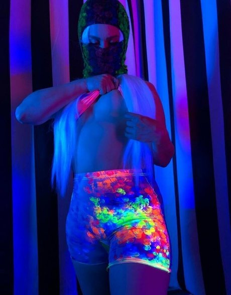 hollygraphix onlyfans nudes leaked