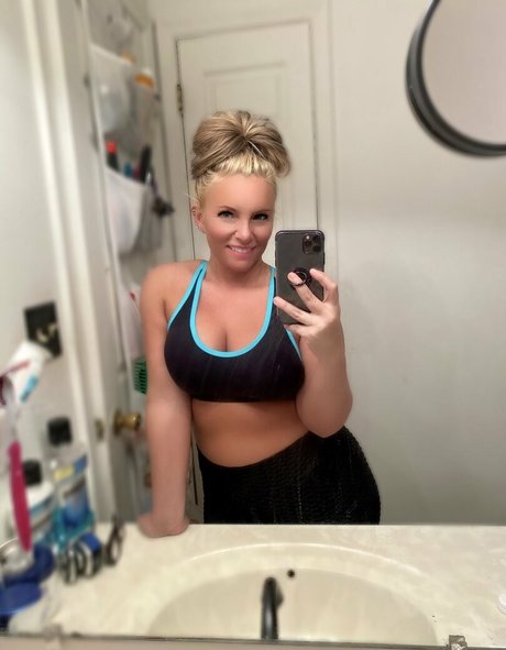 realelizajayne strip onlyfans