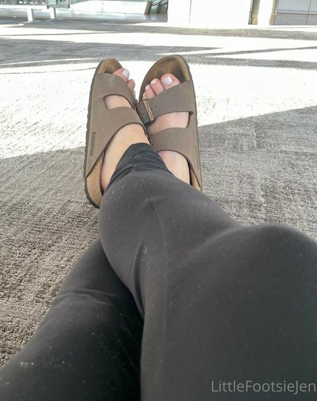 littlefootsiejen1 leaked onlyfans.