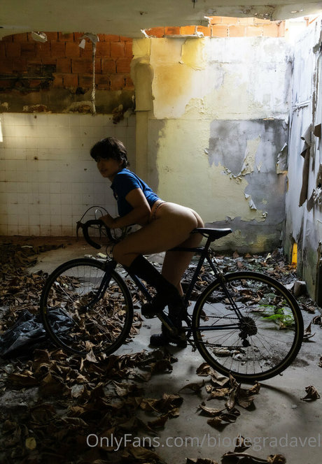 rayziebaby boobs onlyfans