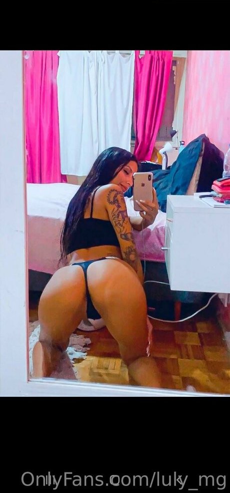 luly mg onlyfans strip tease