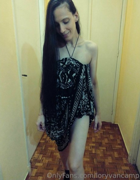loryvancamp onlyfans model
