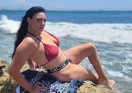 ladyanacondahoa onlyfans leaj