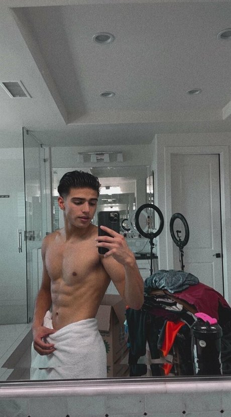 evillxe onlyfans model photo