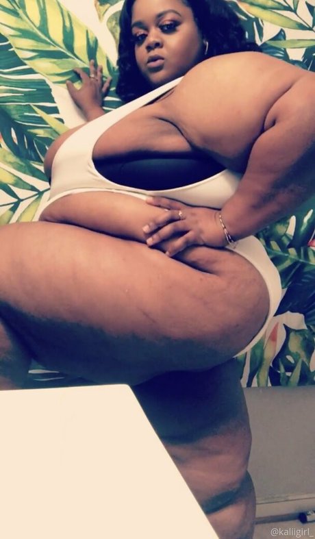 bigbabii onlyfans striptease