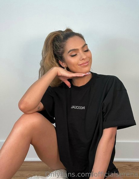 Serena Muniz onlyfans strip