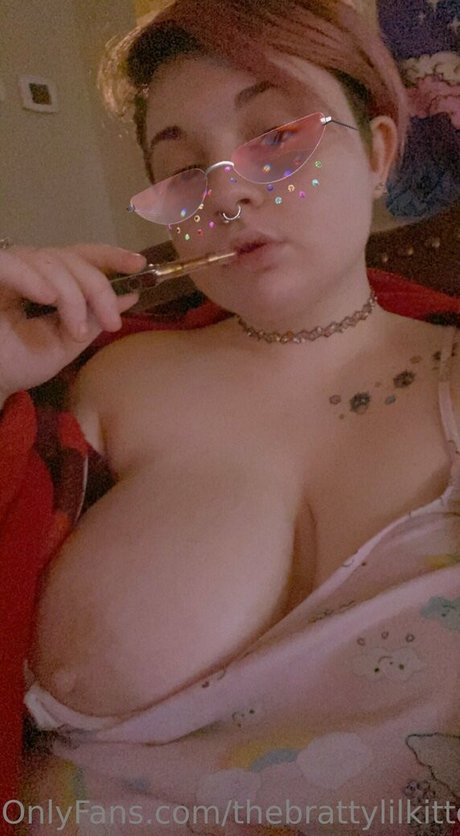 thebrattylilkitten onlyfans nudes