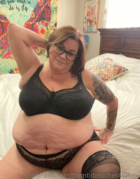 older onlyfans hot naked picture