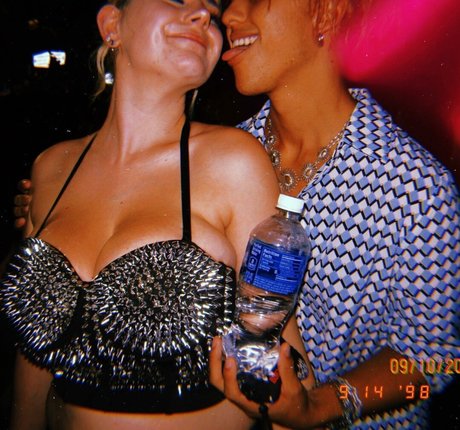 Emily V onlyfans leak ass