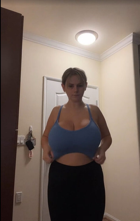 Emily V only fans photos