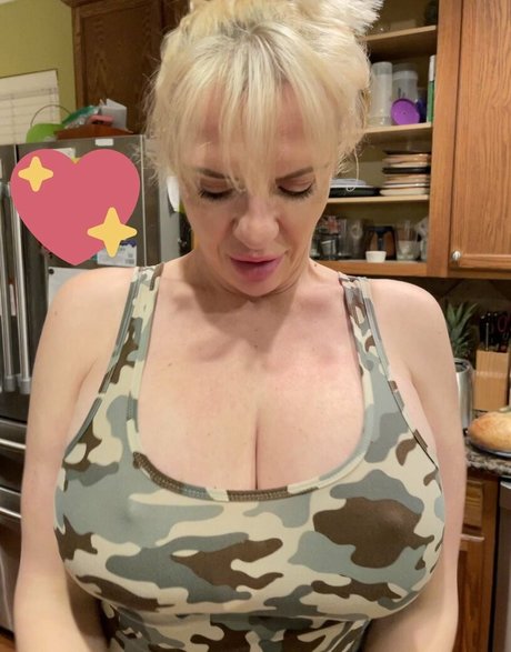 Tori Hendricz nude onlyfans pics