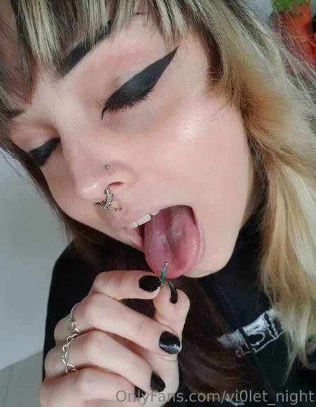 vi0let night leak onlyfans