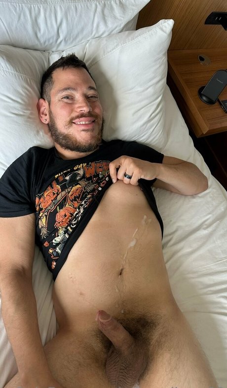 cubandbear92 Profile pic