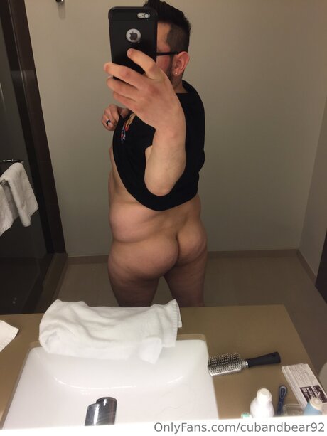 cubandbear92 only fans leaks