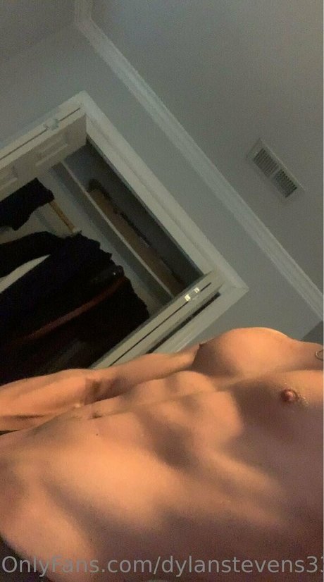 dylanstevens33 naked onlyfans leaks