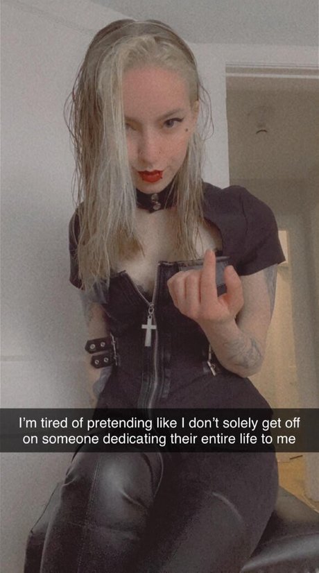 violets cabaret nude leaked onlyfans