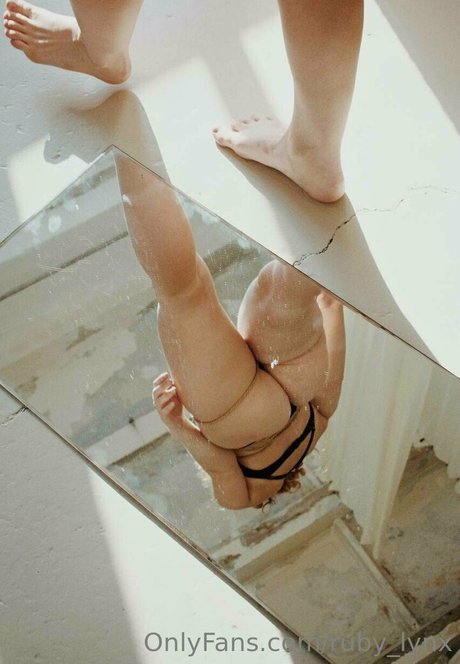 ruby lynx onlyfans naked
