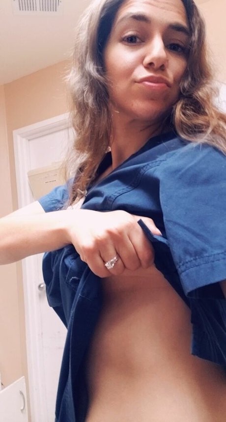 brunette beauty86 onlyfans nide