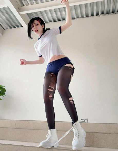 miakanayuri onlyfans leaks.