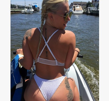 brittanybrittany onlyfans topless