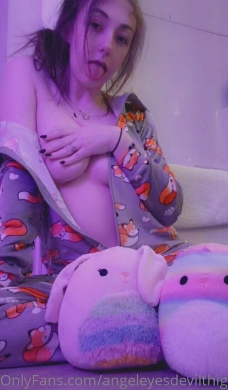 Angel Eyes Devil Thighs xxx onlyfans