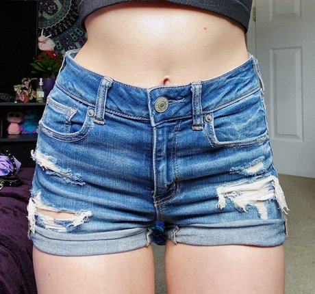 LivPixie onlyfans leaj