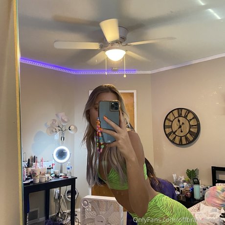 Offbrandbrabie Profile pic