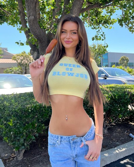 Alyssa Kulani onlyfans pics